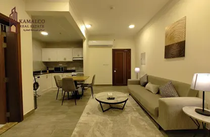 شقة - غرفة نوم - 1 حمام للايجار في شارع المطار القديم - طريق المطار القديم - الدوحة