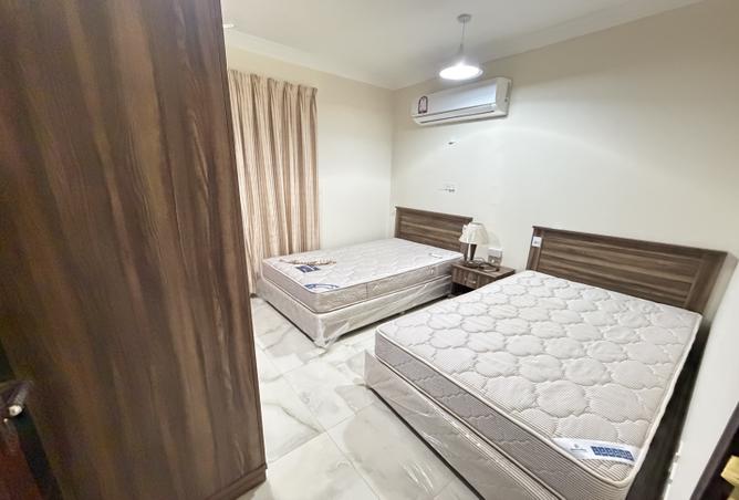 1003573 - Property Image 2