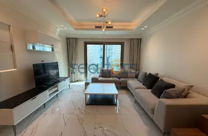 Apartment - 2 Bedrooms - 3 Bathrooms for rent in Giardino Apartments - The Pearl Island - Doha