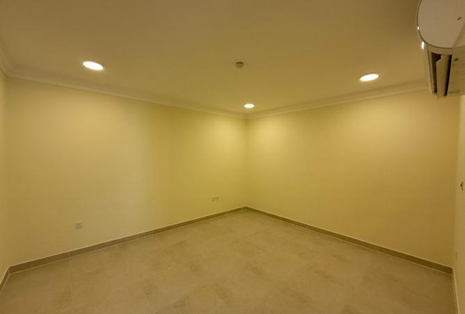 1006092 - Property Image 3