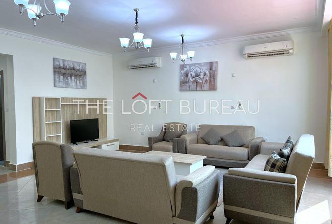 956263 - Property Image 2