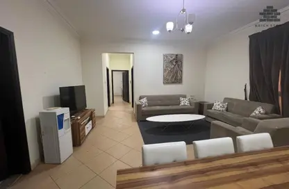 Apartment - 2 Bedrooms - 2 Bathrooms for rent in Muntazah 35 - Al Muntazah - Doha