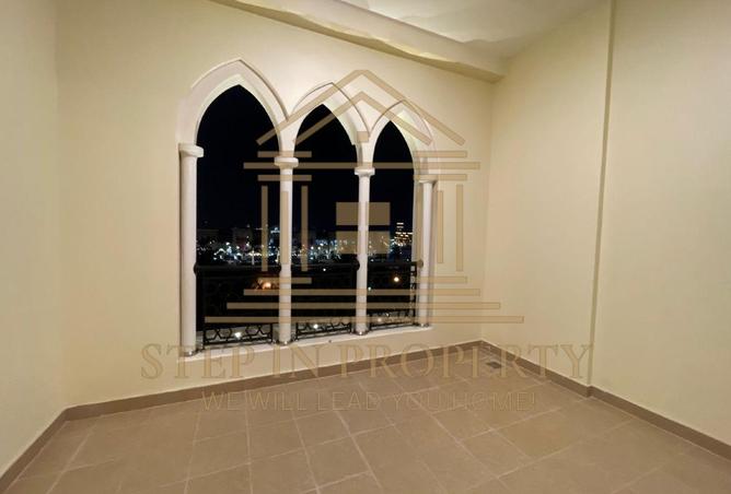 993386 - Property Image 3