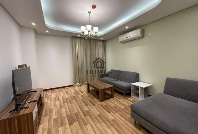 912477 - Property Image 3