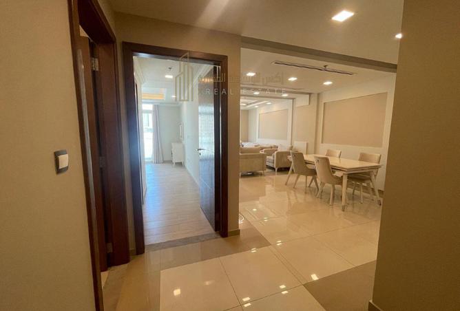 955275 - Property Image 3