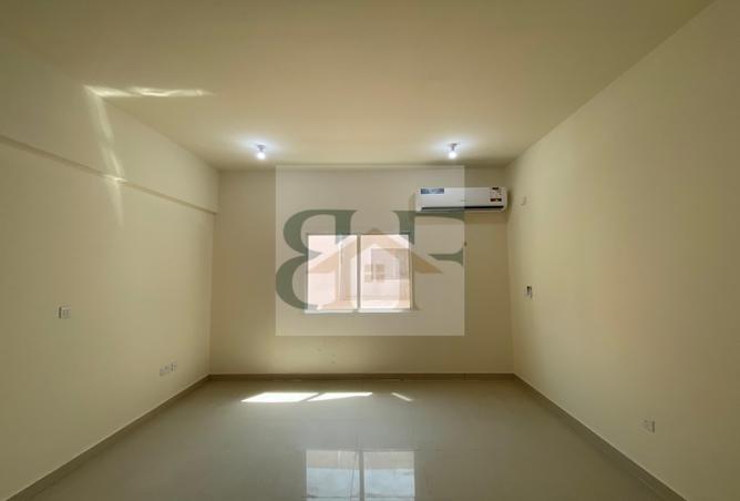 926855 - Property Image 2