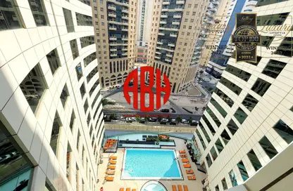 دوبلكس - 3 غرف نوم - 4 حمامات للايجار في شارع الشط - الخليج الغربي - الدوحة