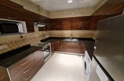 شقة - غرفة نوم - 2 حمامات للايجار في جنوب فوكس هيلس - فوكس هيلز - الوسيل