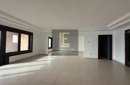 Apartment - 2 Bedrooms - 3 Bathrooms for rent in East Porto Drive - Porto Arabia - The Pearl Island - Doha
