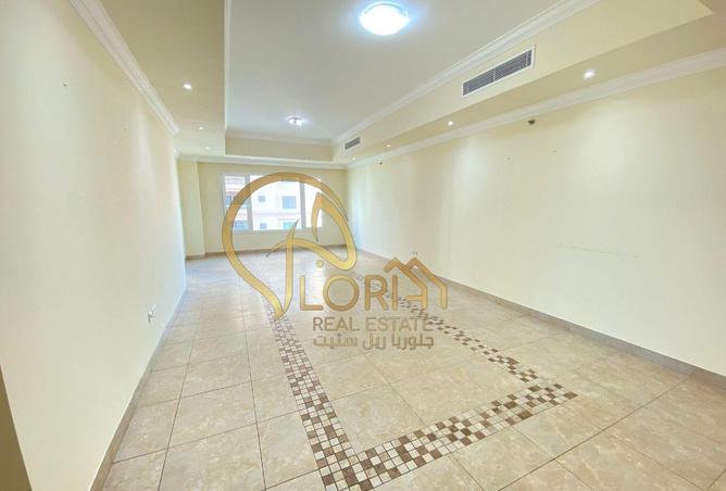 961585 - Property Image 3