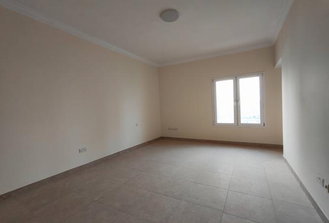 970328 - Property Image 3