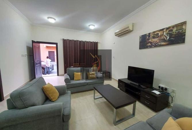 951330 - Property Image 2