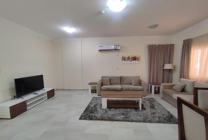 936121 - Property Image 2