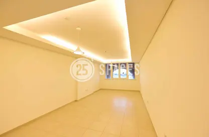 Apartment - 1 Bedroom - 2 Bathrooms for rent in Viva East - Viva Bahriyah - The Pearl Island - Doha