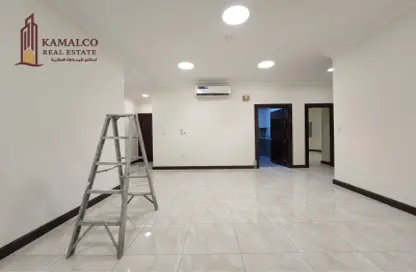 Apartment - 2 Bedrooms - 2 Bathrooms for rent in Al Mansoura - Al Mansoura - Doha