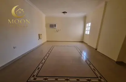 Apartment - 2 Bedrooms - 2 Bathrooms for rent in Muntazah 7 - Al Muntazah - Doha