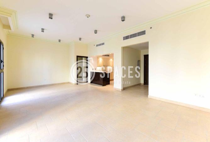 968221 - Property Image 2