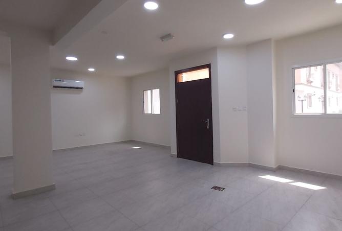 962586 - Property Image 2