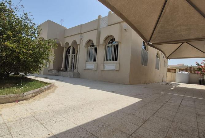 931740 - Property Image 2