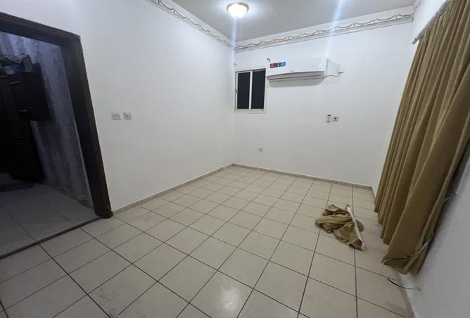 957830 - Property Image 2