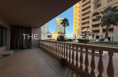 Apartment - 1 Bedroom - 2 Bathrooms for rent in West Porto Drive - Porto Arabia - The Pearl Island - Doha