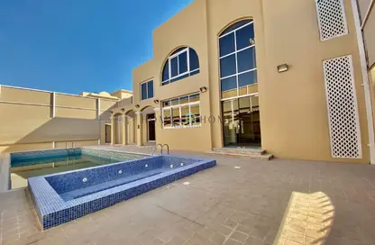 فيلا - 4 غرف نوم - 4 حمامات للايجار في مريخ - المريخ - الدوحة