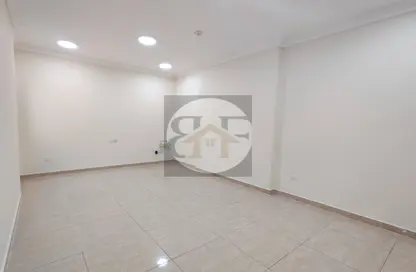 Apartment - 3 Bedrooms - 3 Bathrooms for rent in Al Mansoura - Al Mansoura - Doha