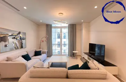 Apartment - 2 Bedrooms - 3 Bathrooms for rent in Floresta Gardens - Floresta Gardens - The Pearl Island - Doha