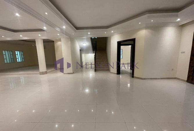 993707 - Property Image 3