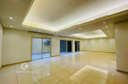 Compound - 5 Bedrooms - 7 Bathrooms for rent in Al Messila - Al Messila - Doha