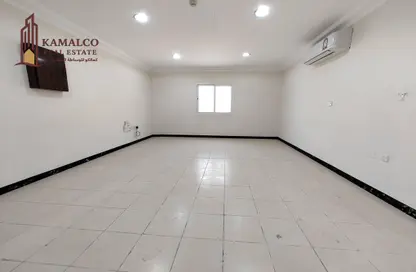 Apartment - 3 Bedrooms - 3 Bathrooms for rent in Muntazah 7 - Al Muntazah - Doha
