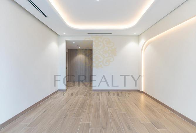 980012 - Property Image 2