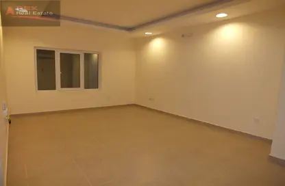 Empty Room image for: Apartment - 2 Bedrooms - 2 Bathrooms for rent in Bin Omran - Fereej Bin Omran - Doha, Image 1