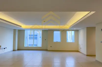 Empty Room image for: Apartment - 2 Bedrooms - 3 Bathrooms for rent in Al Hashmi Building - Al Muntazah Street - Al Muntazah - Doha, Image 1