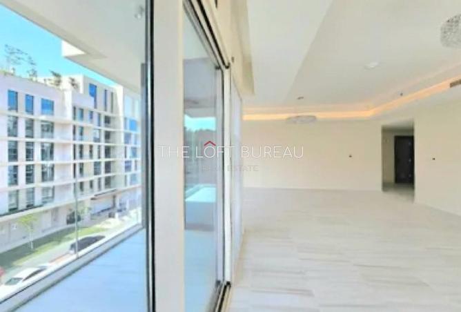 904481 - Property Image 2