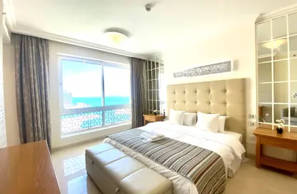 Apartment - 3 Bedrooms - 4 Bathrooms for rent in Bilal Pearl Suites - Viva Bahriyah - The Pearl Island - Doha
