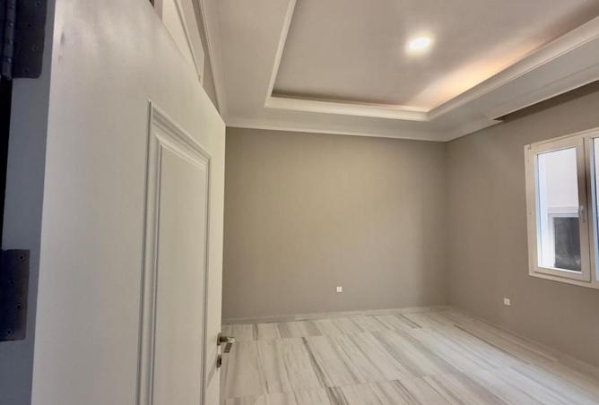 940135 - Property Image 2