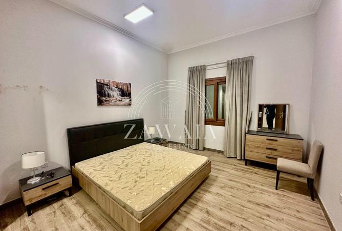 927734 - Property Image 2