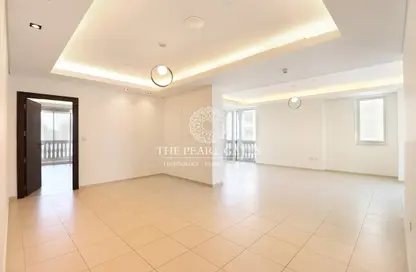 Apartment - 2 Bedrooms - 3 Bathrooms for sale in Viva West - Viva Bahriyah - The Pearl Island - Doha
