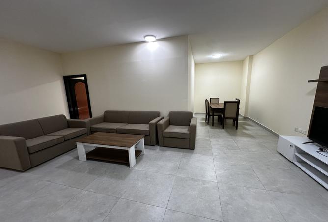 977123 - Property Image 3