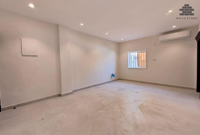 942438 - Property Main Image