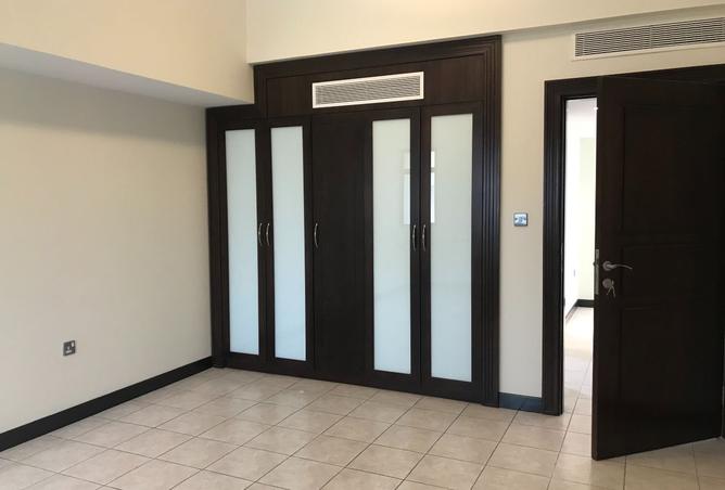 1006207 - Property Image 3