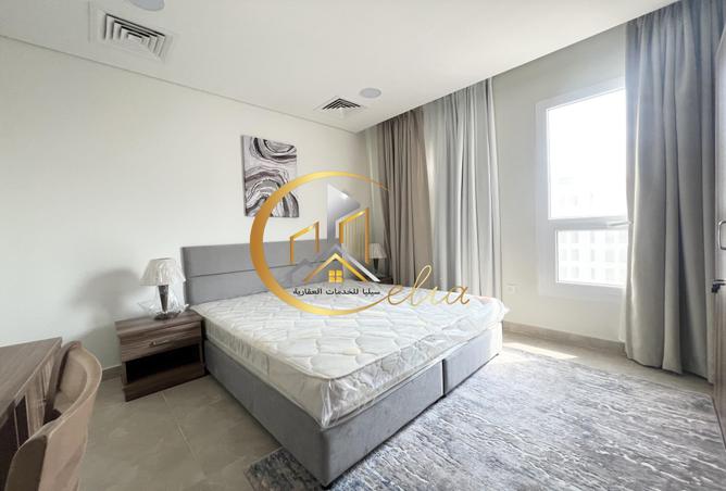 988898 - Property Image 2