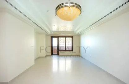 شقة - غرفة نوم - 3 حمامات للايجار في طريق بورتو الشرقي - بورتو أرابيا - جزيرة اللؤلؤة - الدوحة شقة - غرفة نوم - 3 حمامات للايجار في طريق بورتو الشرقي - بورتو أرابيا - جزيرة اللؤلؤة - الدوحة