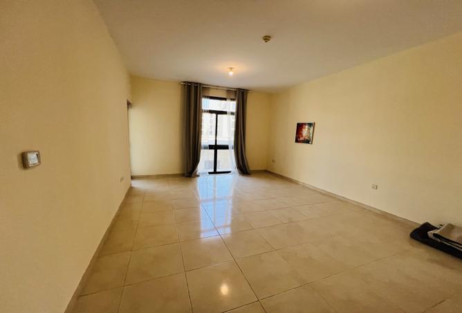 965208 - Property Main Image