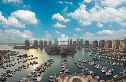 Apartment - 3 Bedrooms - 4 Bathrooms for rent in Tower 23 - Porto Arabia - The Pearl Island - Doha