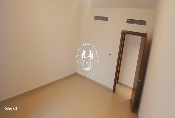 993333 - Property Image 3