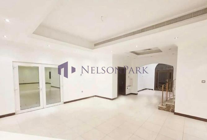 982770 - Property Image 3