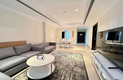 Apartment - 1 Bedroom - 2 Bathrooms for rent in West Porto Drive - Porto Arabia - The Pearl Island - Doha
