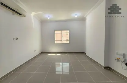 Apartment - 2 Bedrooms - 2 Bathrooms for rent in Anas Street - Fereej Bin Mahmoud North - Fereej Bin Mahmoud - Doha